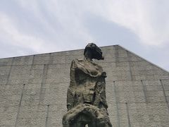-侵华日军南京大屠杀遇难同胞纪念馆-停车场