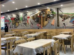 大堂-江城燕子大排档(江汉路步行街店)