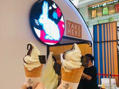 大白兔双色冰淇淋-GODIVA(王府井apm店)