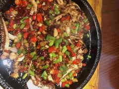 铁板鱿鱼-钟掌勺忘不了地道湘菜(新天地假日广场店)