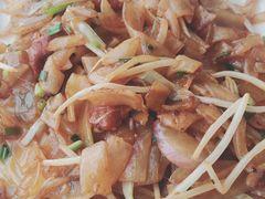 干炒牛河-玉兰苑一等茶餐厅