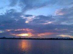 -人民防洪胜利纪念塔