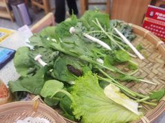 -阿婆情腊排骨火锅(金虹路店)