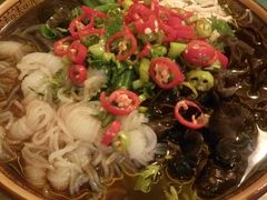-闯关东东北农家菜(崂山石老人店)