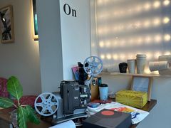 -Dinoo 片场咖啡(酒仙桥店)