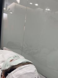 -苗方清颜专业祛痘·皮肤管理