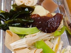 -金鼎雪山牦牛杂火锅(理县总店)