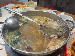 -乡土黄·鲜牛肉火锅·小龙虾(兴业街店)
