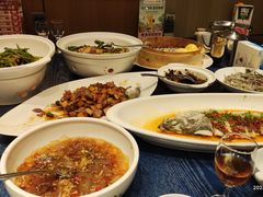 -小渔莊•地道胶东菜(旅游路万象省博物馆店)