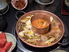 -菌自由丨野生菌火锅特色庭院餐厅(丽江古城店)