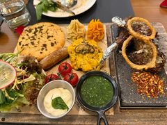 -Mark&Mars Restaurant