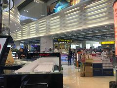 -王权免税店(廊曼机场店)