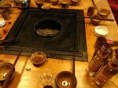 -东巴谷野生菌火锅餐厅