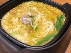 -阿香米线(大唐西市大润发店)