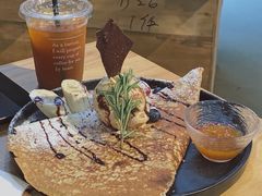 巧克力杂果雪糕可丽饼-GOTLOT COFFEE&KITCHEN角落厨房NOOK店