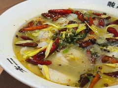 -哥老官重庆美蛙鱼头(西湖银泰十一哥店)