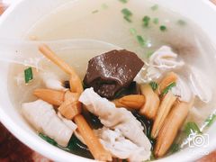 -三真丸子美食坊(故宫路店)