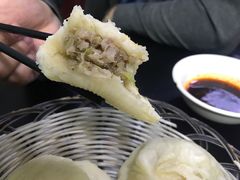牛肉大葱包子-郑家包子牛肉拉面(尚勤路店)