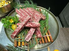 -草家酱蟹炭火烤肉店(珲春南路二店)