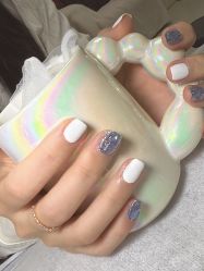 -UN·桃喜日系美睫美甲