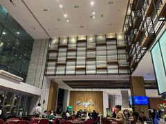 -飨食汇全日制餐厅·昆山皇冠假日酒店(九方店)