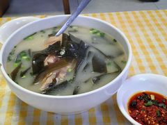 -中和裴氏蹄花(府河路店)