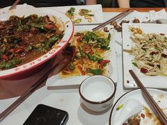 -鲁南仔·滕州炒鸡(经三路店)