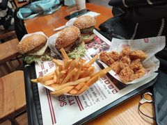 -The Habit Burger Grill 哈比特汉堡(复兴soho店)