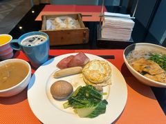 -筠咖啡西餐厅(上海国展宝龙丽筠酒店)