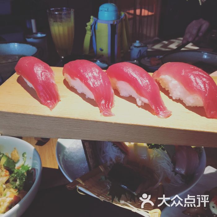 the raki 创意料理(万象城店)金枪鱼手握图片 - 第1张