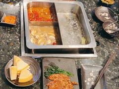 -重庆九记老火锅(广场店)