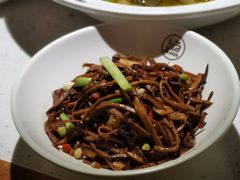 -江渔儿酸菜鱼(奥园广场金发购物中心店)