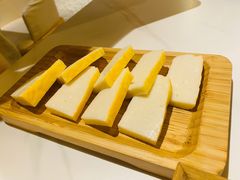 荆州鱼糕-云晓仙腊味汤煲(商鼎路店)
