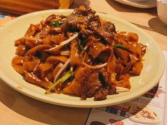 牛肉烧河粉-避风塘(百联东郊店)