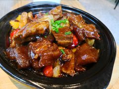 牛腩牛筋煲-大茴香越法料理(SOHO复兴店)
