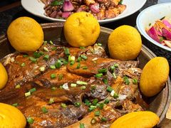 鱼锅饼子-五谷丰登农家院·地道胶东菜·海鲜烧烤(威海店)