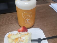 -三三烘焙坊(滨江店)