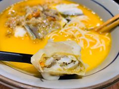 金汤黄鱼馄饨-蟹黄鱼·深夜面馆(巨鹿路店)