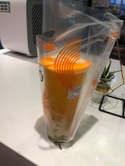 coco都可(甘井子万达店)百香果双响炮图片