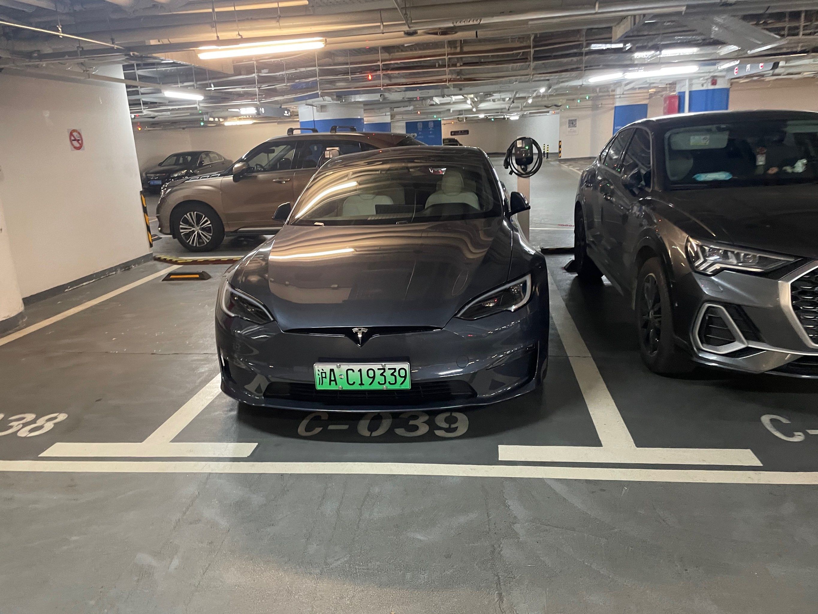 太古汇是有s plaid试驾车的