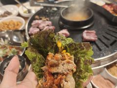 -江南猪肉商会无限续吃(弘大店)