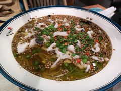 跳跳水煮清江鱼-渝乡辣婆婆·川菜 水煮鱼(中山西路店)