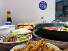 -四小区火锅·巷子里的重庆火锅(花照壁店)