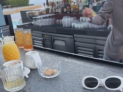 -瑰丽酒店·海吧·天际下午茶·现场DJ·天台酒吧
