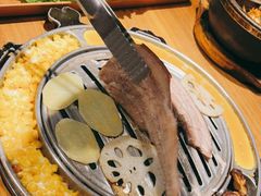 -青瓦炭韩潮烤肉(花园道店)