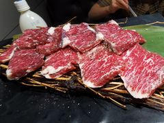 -鑫釜山海鲜烧烤(鑫丰国际店)
