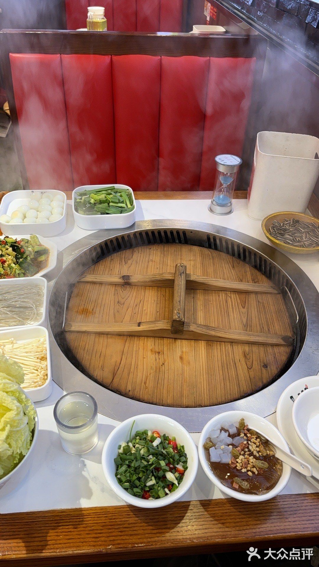 地锅鸡我只选鲁员外[加油][加油][加油]