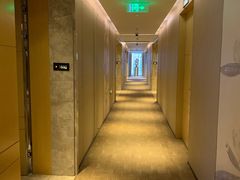 -上海宝华万豪酒店