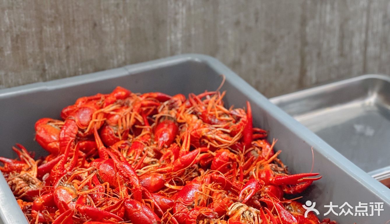 装修一般，招牌猪肉串的味道顶呱呱！