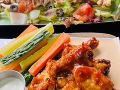 -BOURBON 玻本美式餐厅酒吧(虹桥新天地店)
